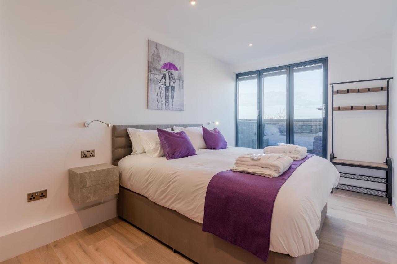 Central Penthouse With Hot Tub & Views 22 Cheltenham Exterior photo
